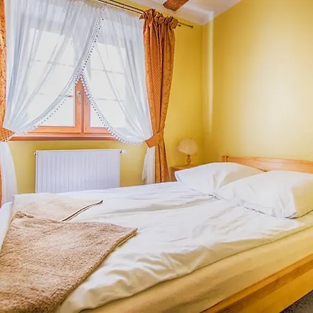 Karczma U Wallenroda Πανδοχείο *